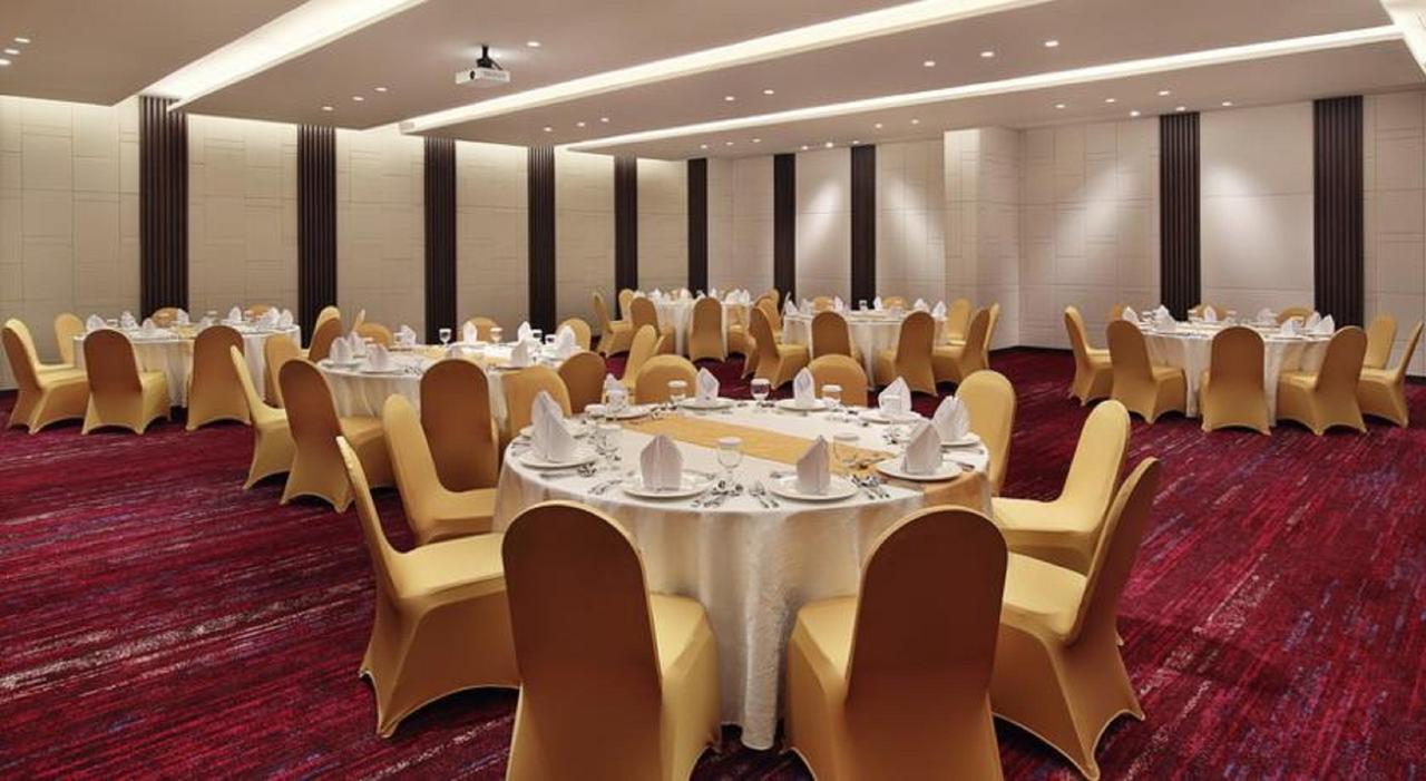 Mercure Караванг Экстерьер фото